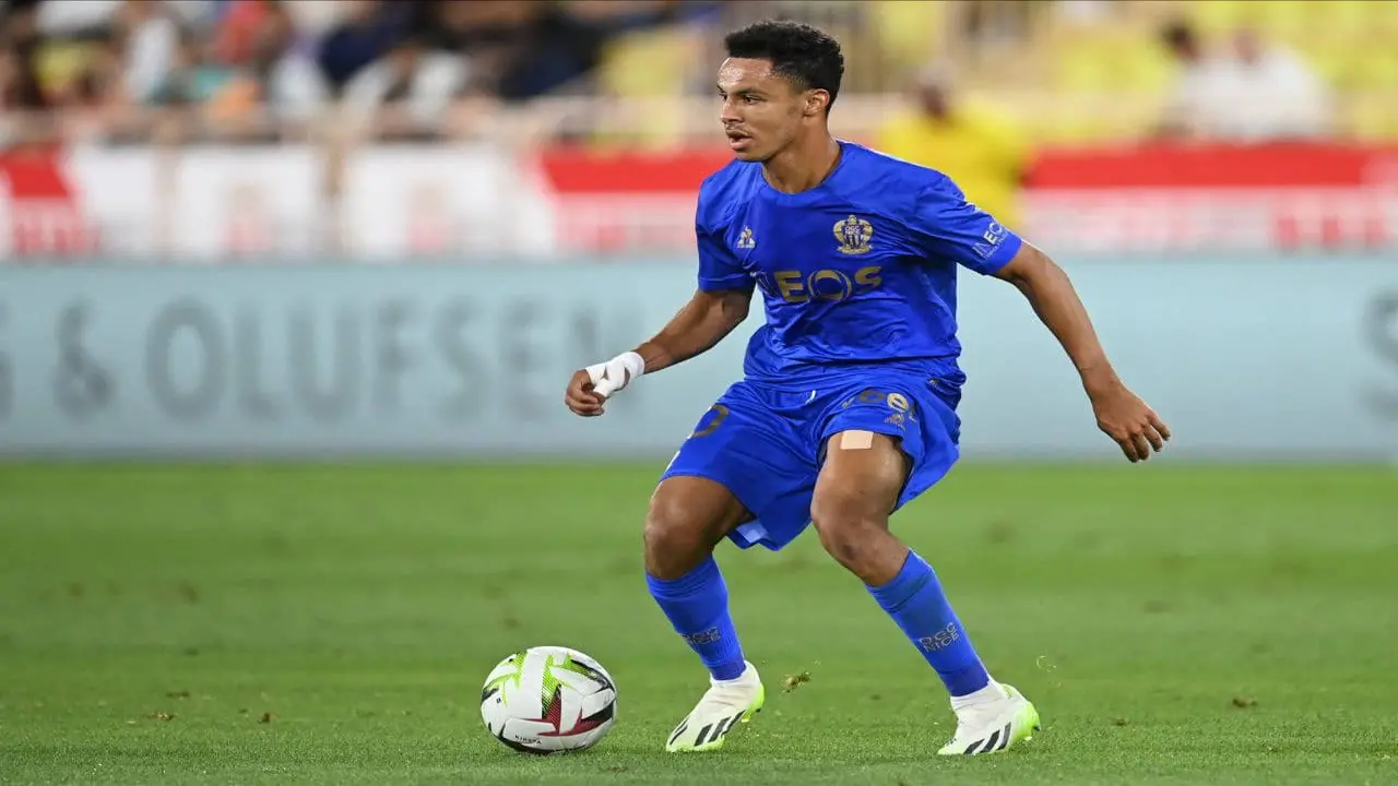 نيس يسدد ضريبة عقد سفيان ديوب بسبب خطأ إداري